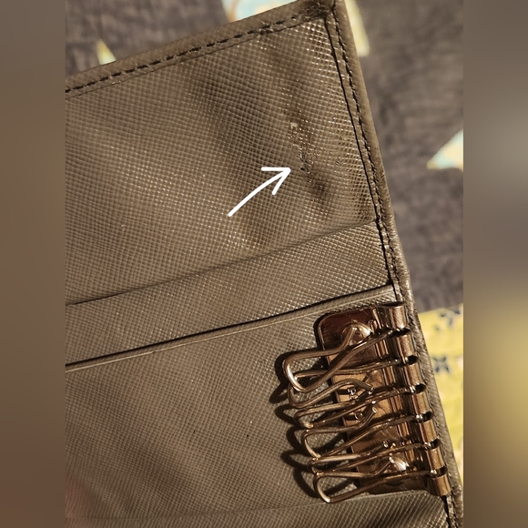 Prada Key Case Saffiano Leather Embossed 6 Keyed Case - Picture 11 of 15